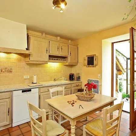 Villa Nadaillac-de-rouge Sleeps 8 Pool Air Con Wifi