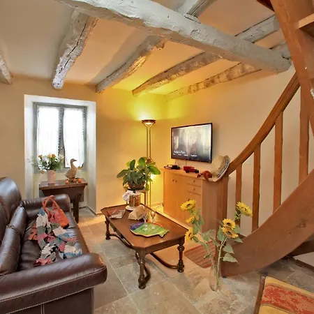 Villa Nadaillac-de-rouge Sleeps 8 Pool Air Con Wifi *