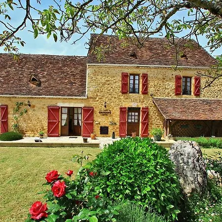 Villa Nadaillac-de-rouge Sleeps 8 Pool Air Con Wifi